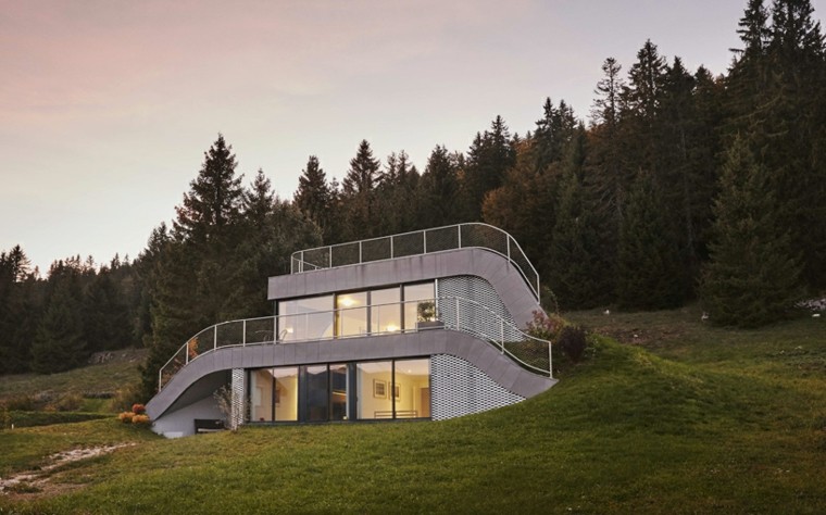foto del tetto della casa moderna