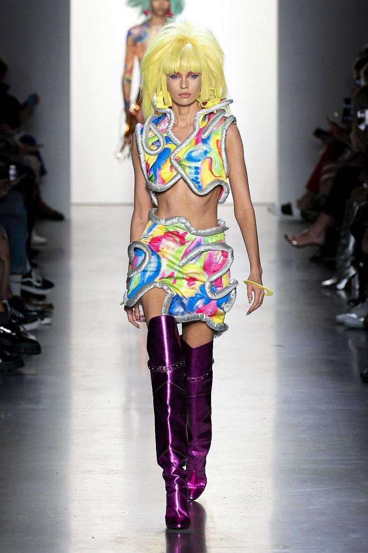 crop top autor Jeremy Scott