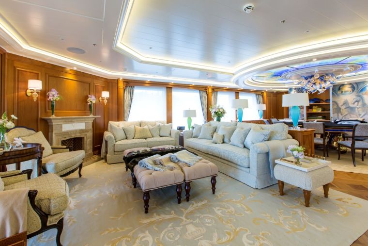 luxus yacht belső nappali
