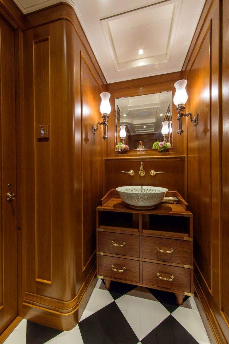 luxus fa fürdőszoba