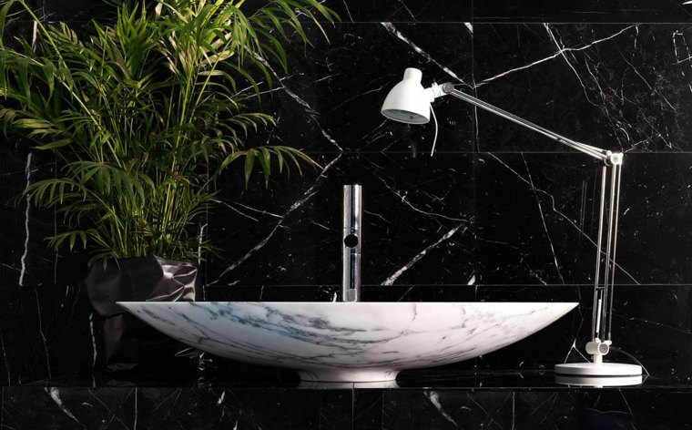 természetes kő mosdó belsőépítészet modern fürdőszoba növényi deco ötlet