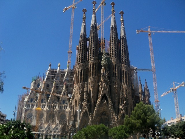 keliauti į Europą Ispanija Gaudi bažnyčia