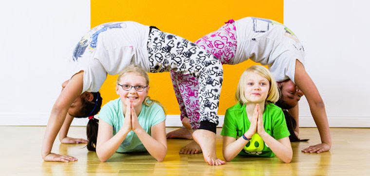 a jóga pozitív aspektusai a gyermekek számára