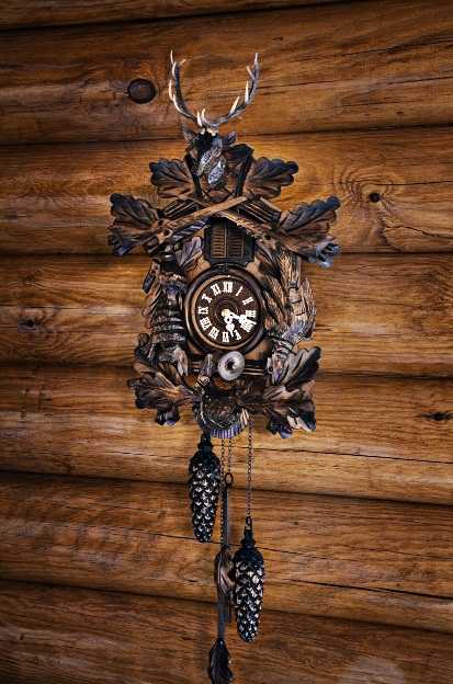 reloj de pared de madera
